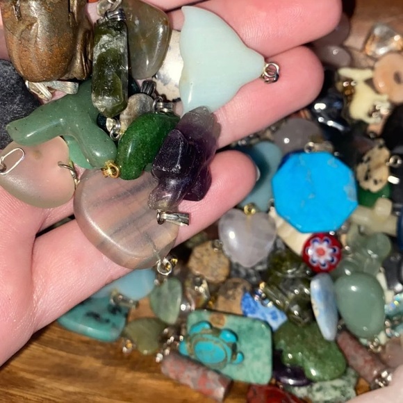 Handmade stone pendant/charms - Picture 4 of 4